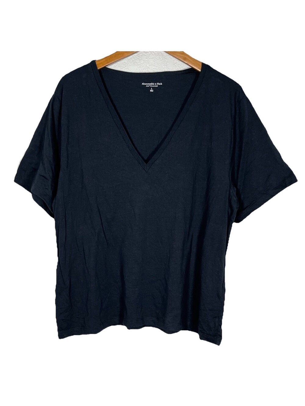 Abercrombie & Fitch Women’s L Black V-Neck Short Sleeve T-Shirt Minimalist